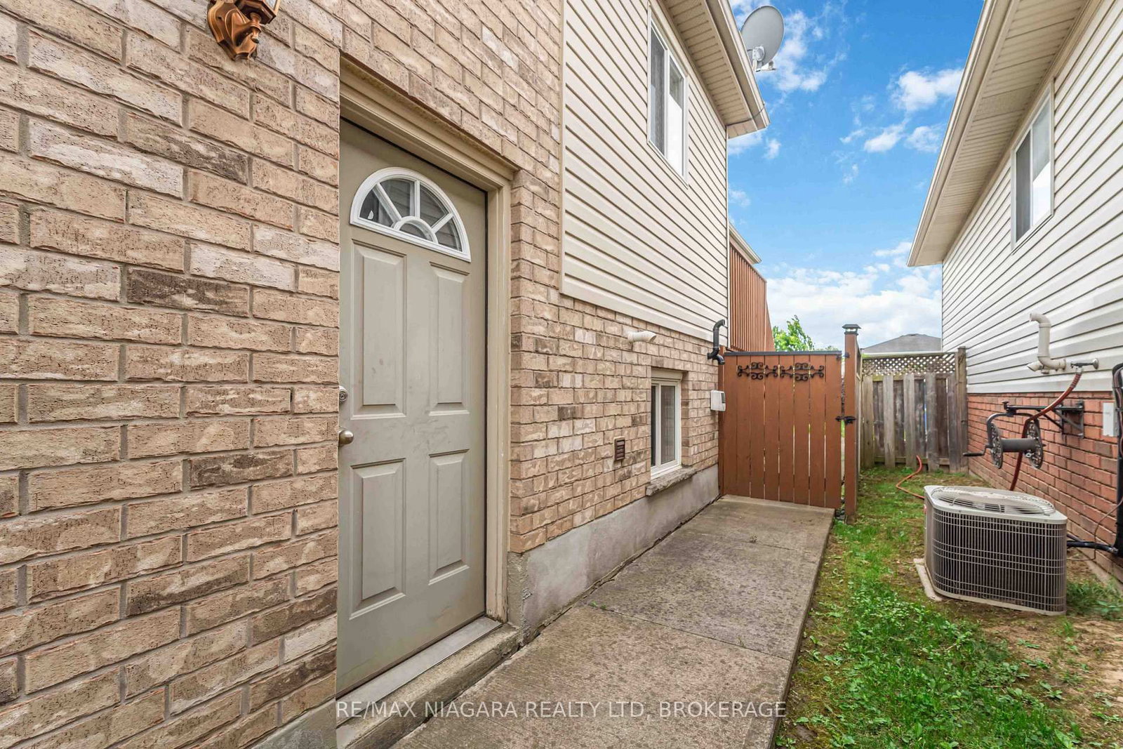 8340 Racey Avenue • Niagara Falls, ON photo 21