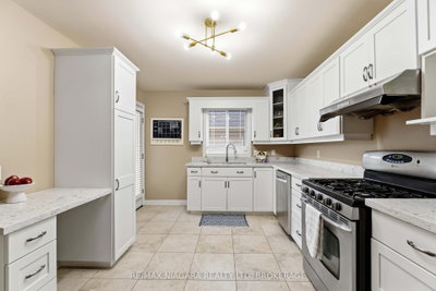 8340 Racey Avenue • Niagara Falls, ON photo 8