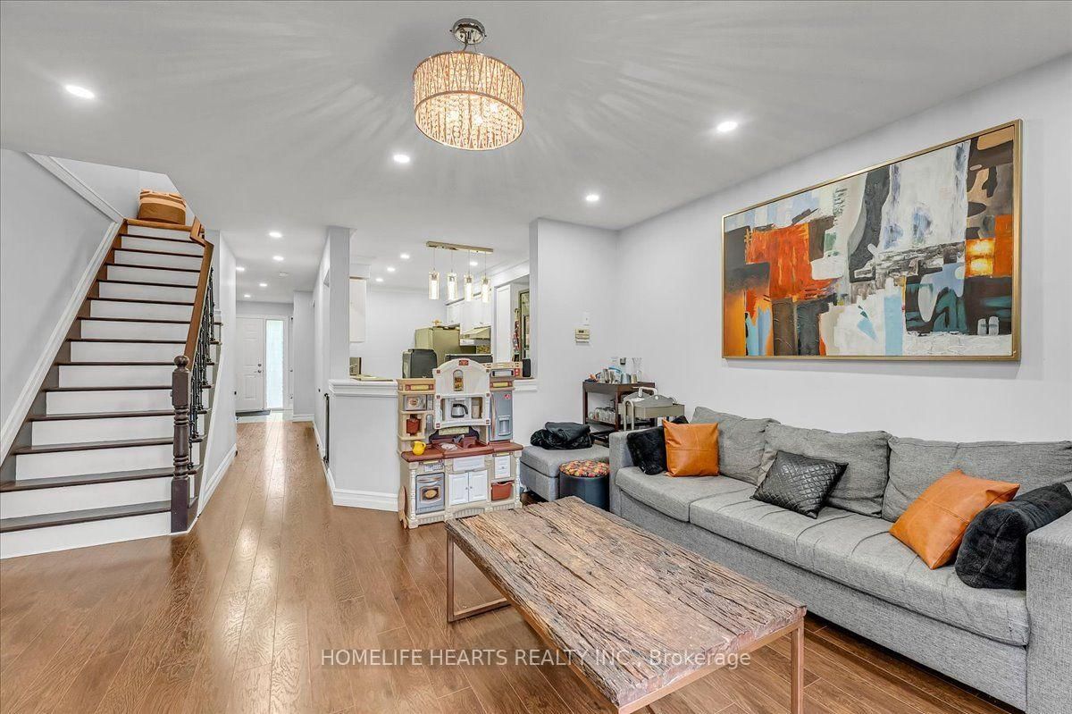 21 Bronte Court • Hamilton, ON photo 11