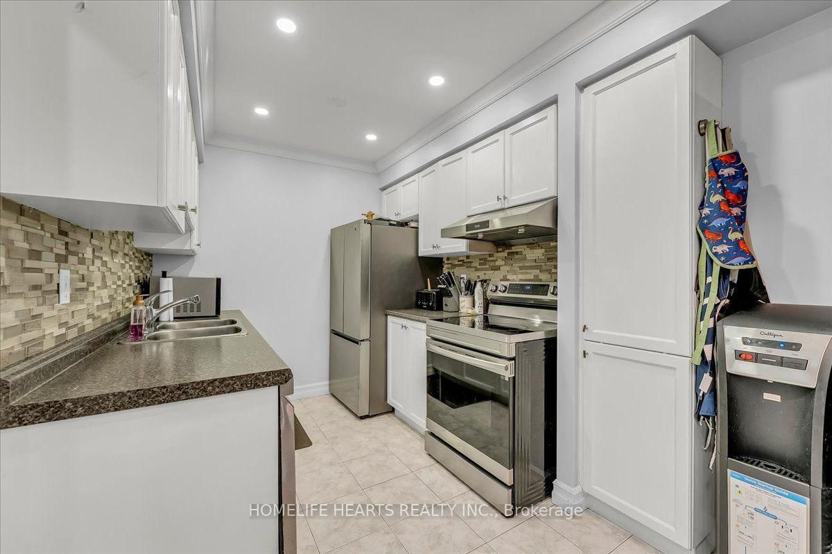 21 Bronte Court • Hamilton, ON photo 13