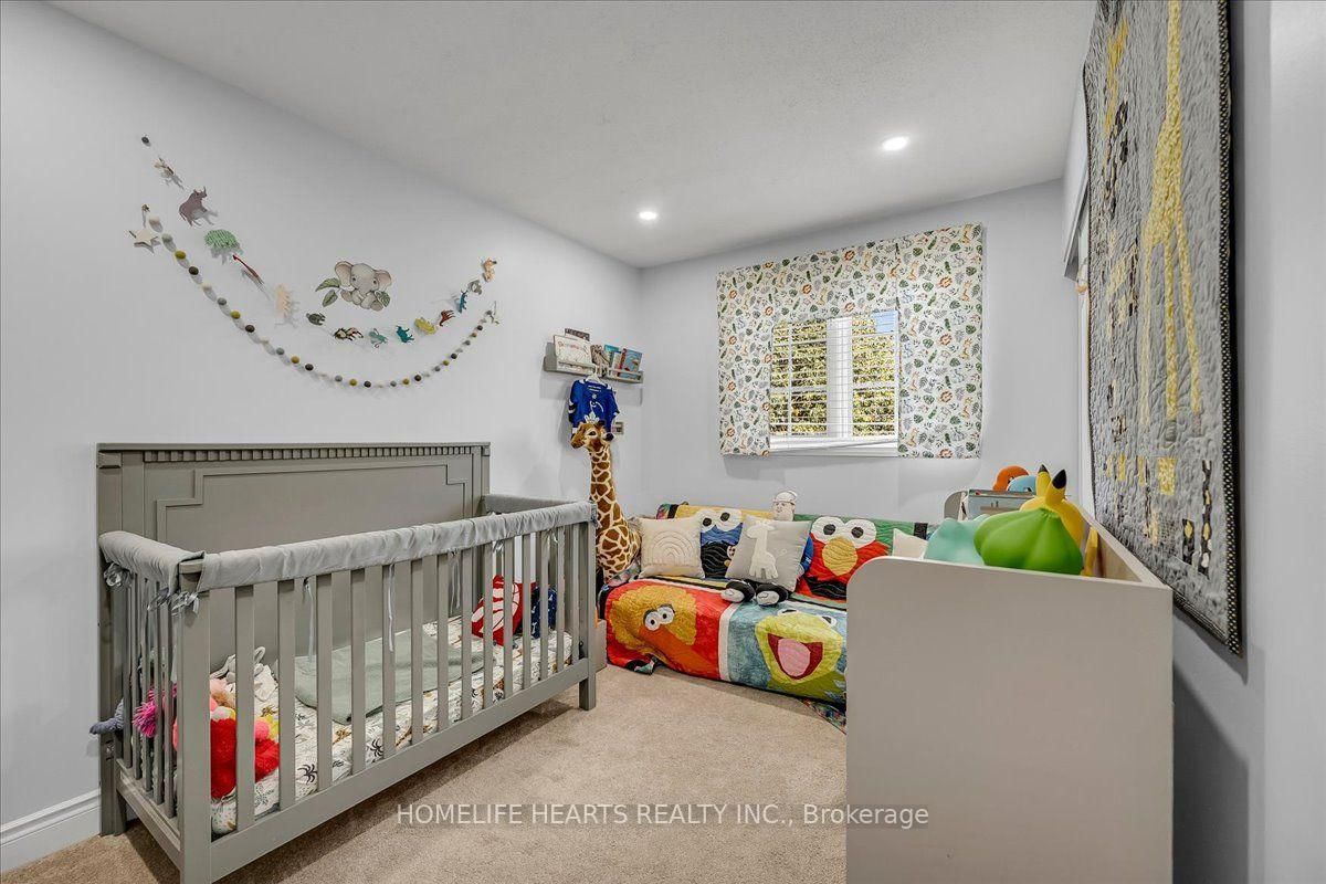 21 Bronte Court • Hamilton, ON photo 18