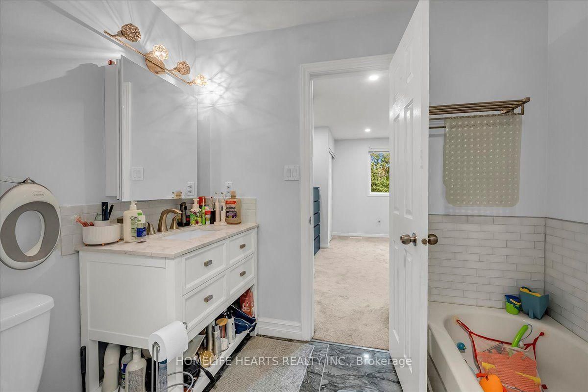 21 Bronte Court • Hamilton, ON photo 25