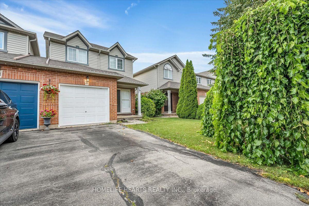 21 Bronte Court • Hamilton, ON photo 3