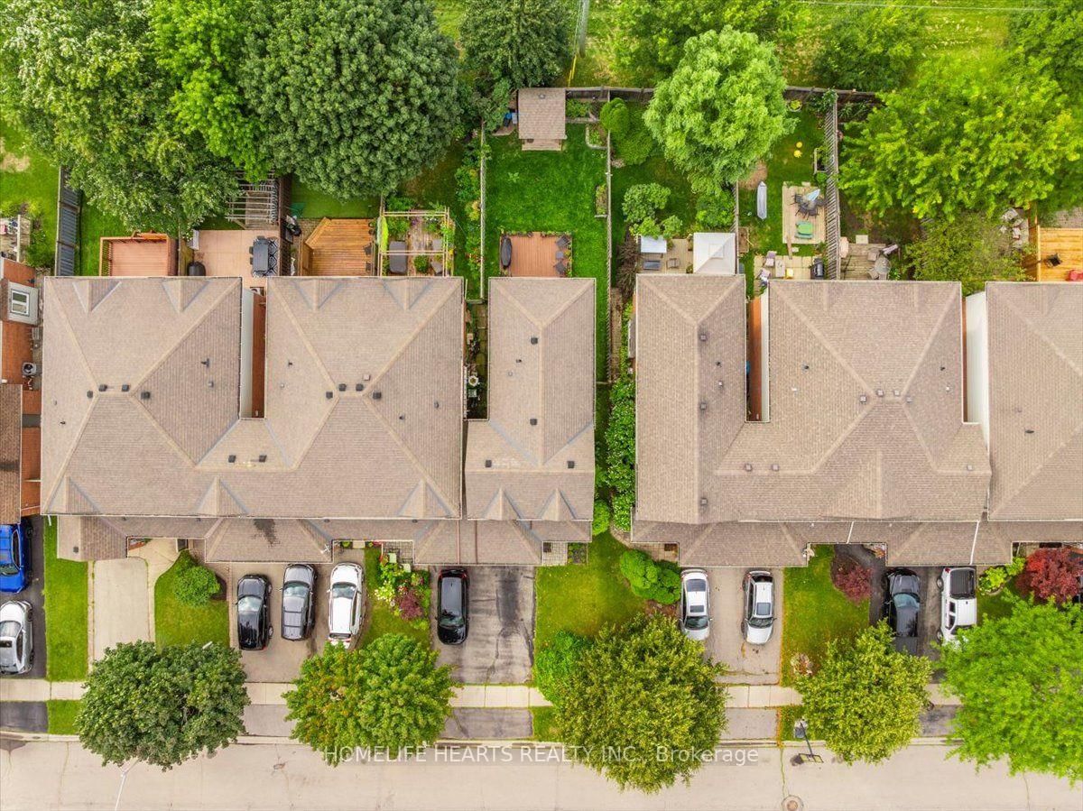 21 Bronte Court • Hamilton, ON photo 42