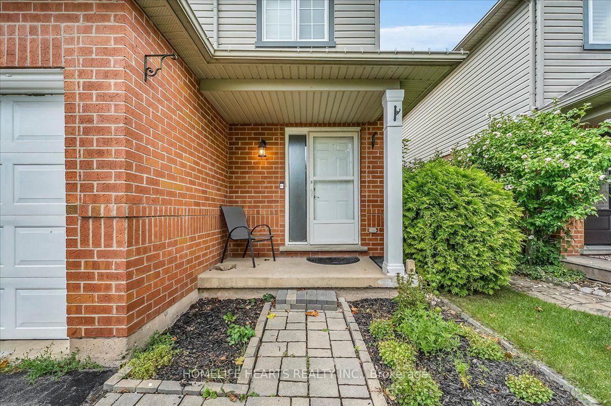 21 Bronte Court • Hamilton, ON photo 6