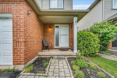21 Bronte Court • Hamilton, ON photo 6