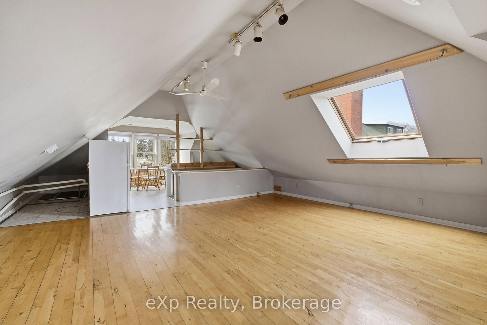 385 Stewart Street • Peterborough, ON photo 38