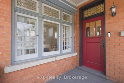 385 Stewart Street • Peterborough, ON photo 4