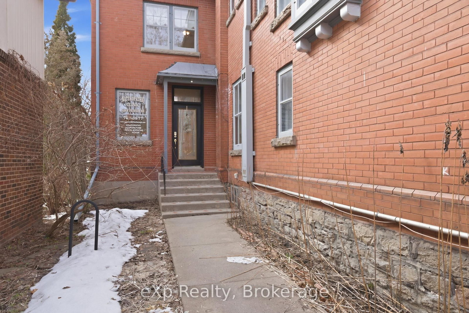 385 Stewart Street • Peterborough, ON photo 5