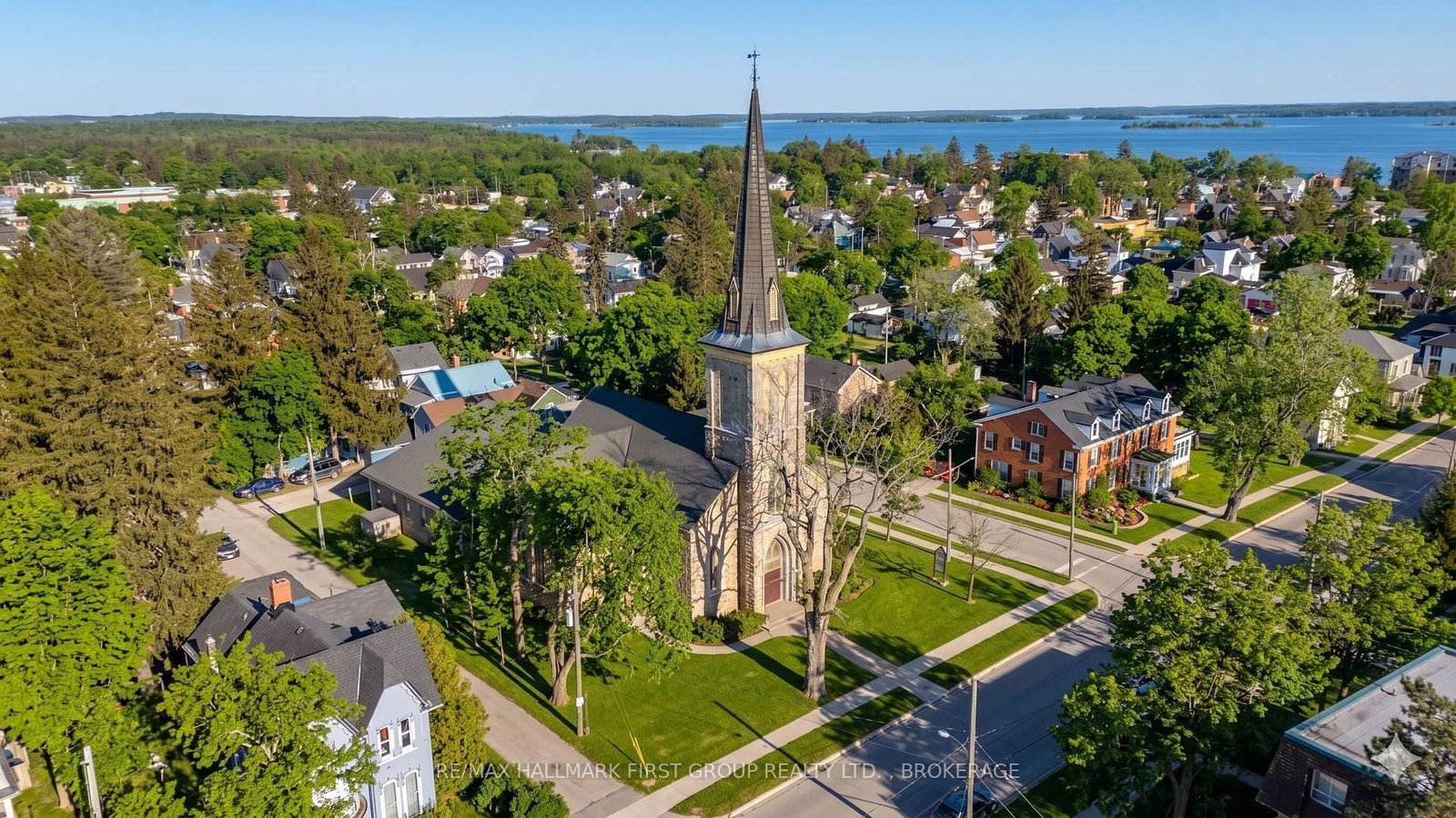 175 Stone Street S • Gananoque, ON photo 2