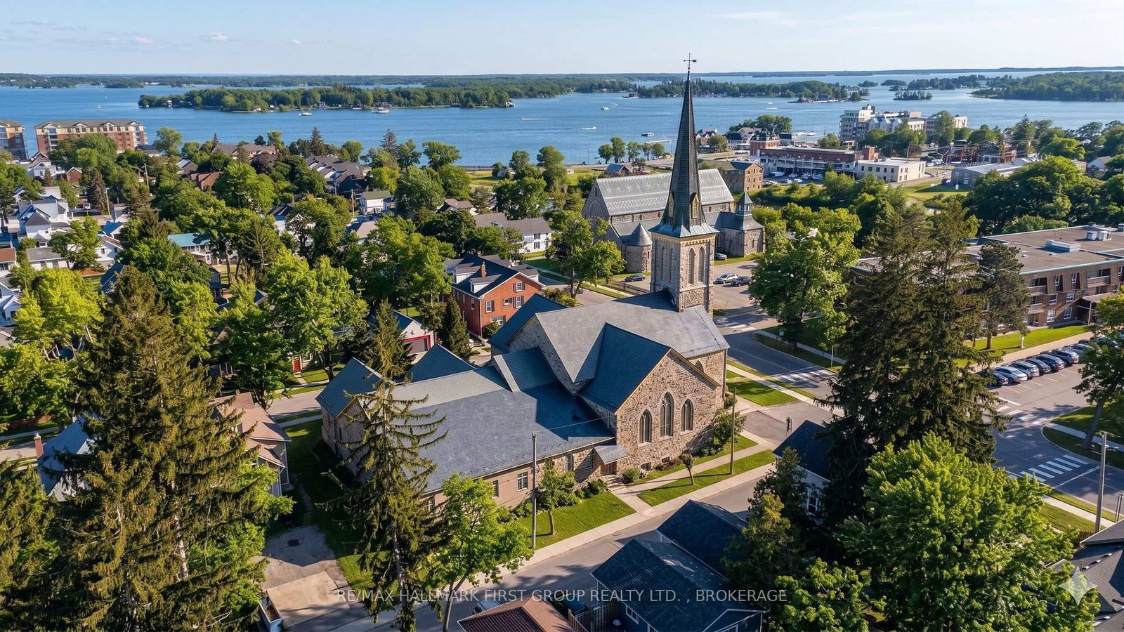 175 Stone Street S • Gananoque, ON photo 3