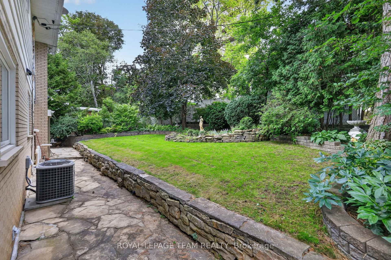 1958 Neepawa Avenue • Ottawa, ON photo 33