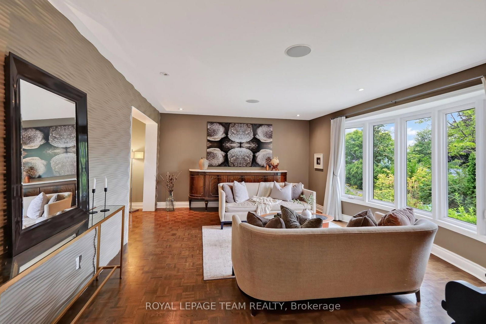 1958 Neepawa Avenue • Ottawa, ON photo 4