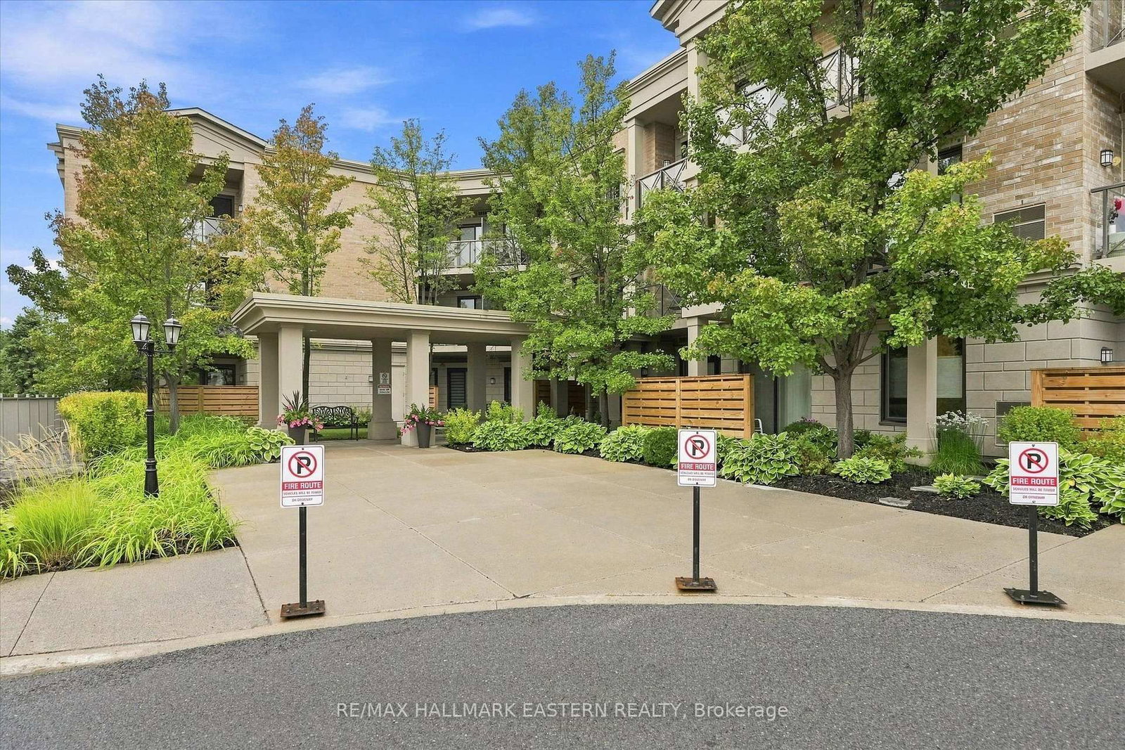 869 Clonsilla Avenue • #PH16 • Peterborough, ON photo 3