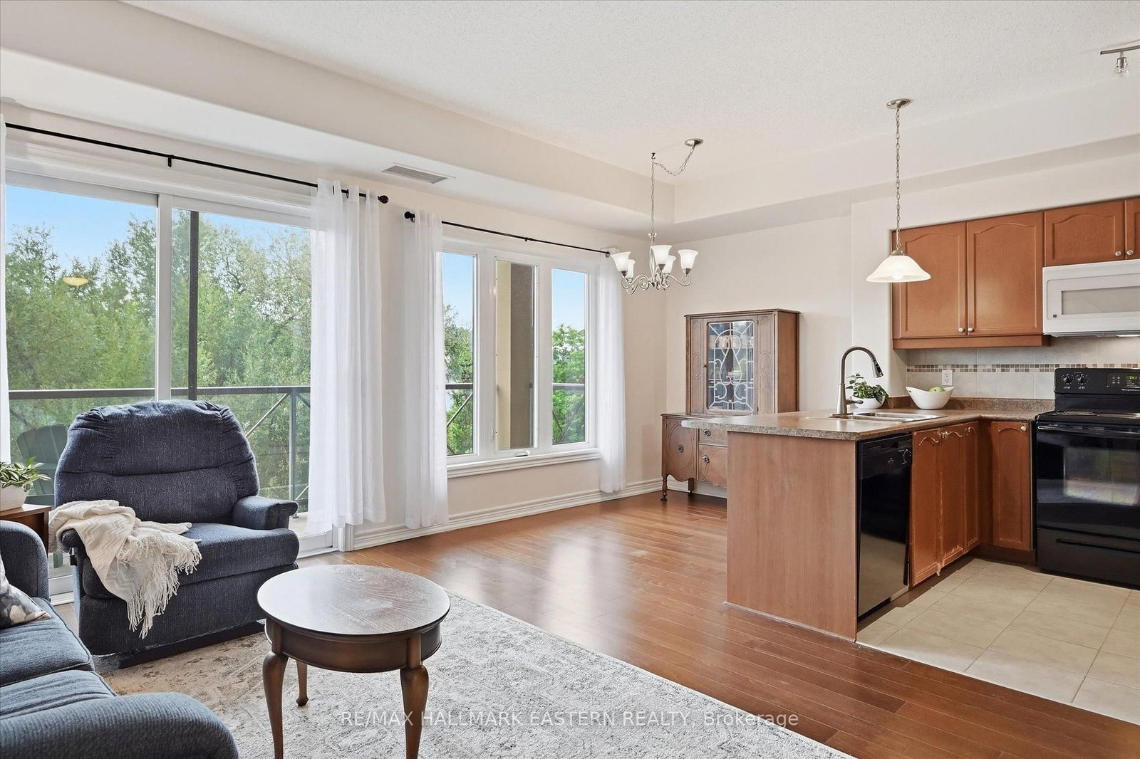 869 Clonsilla Avenue • #PH16 • Peterborough, ON photo 8
