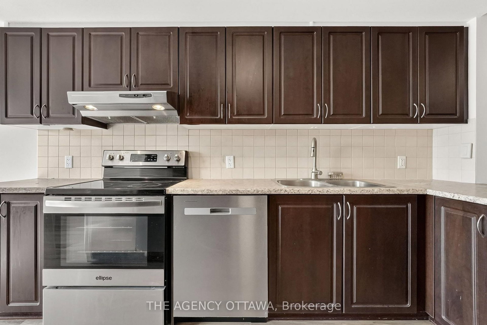 664 Chapman Mills Drive • #B • Ottawa, ON photo 16