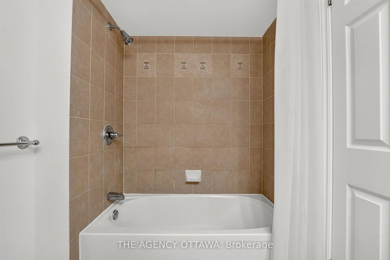 664 Chapman Mills Drive • #B • Ottawa, ON photo 28