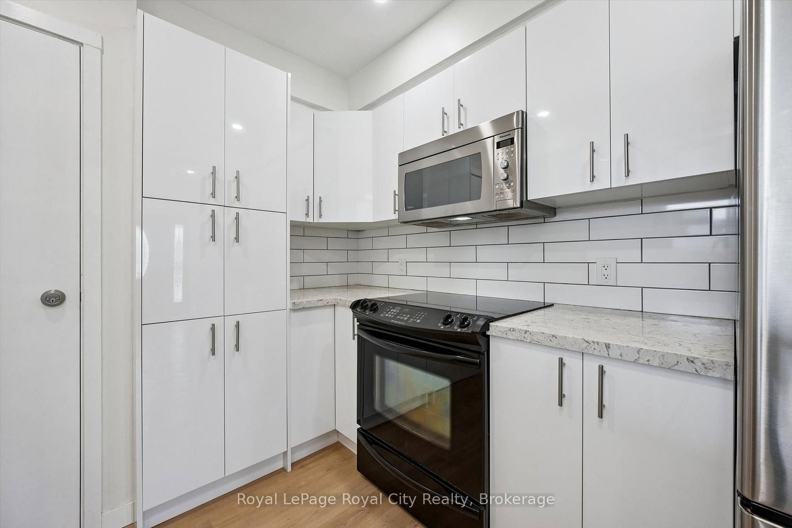 216 Stevenson Street N • Guelph, ON photo 11