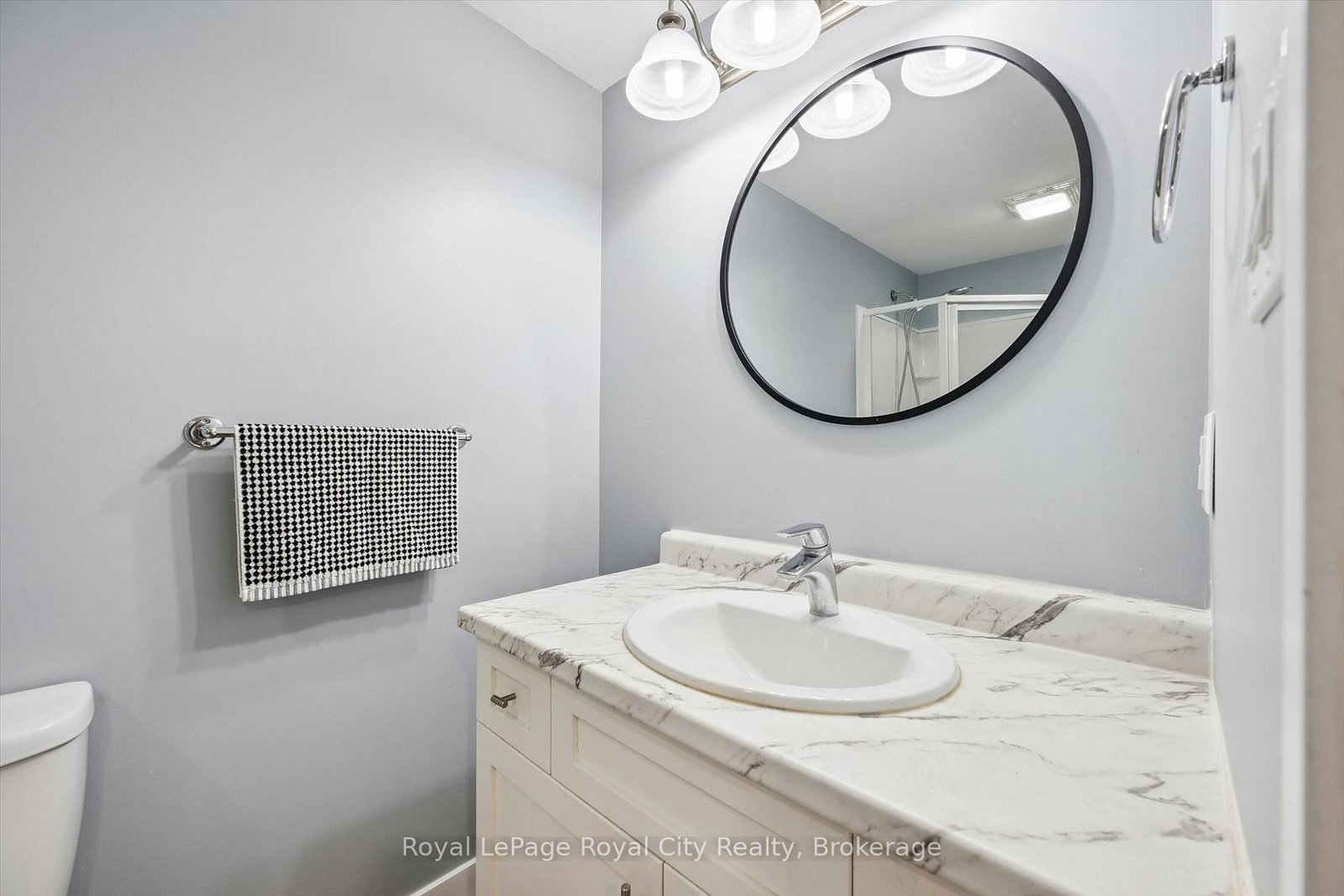 216 Stevenson Street N • Guelph, ON photo 26