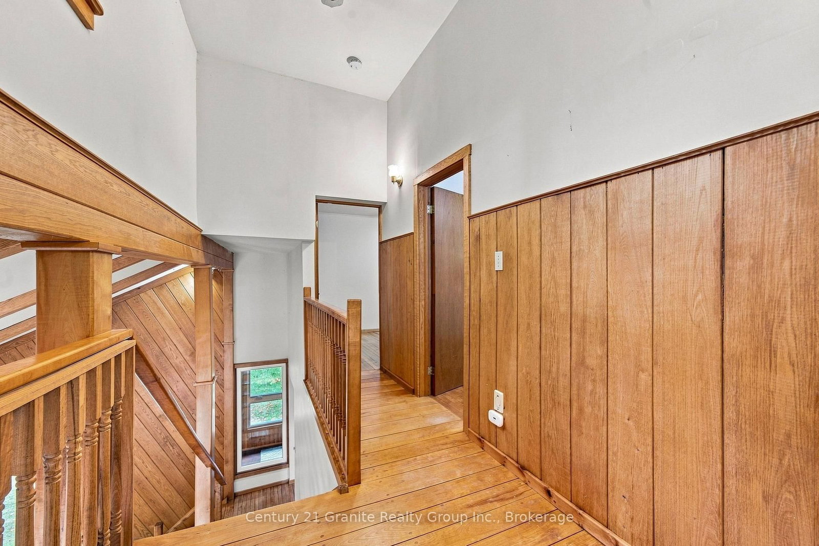 1131 Kanawa Lane • Algonquin Highlands, ON photo 17