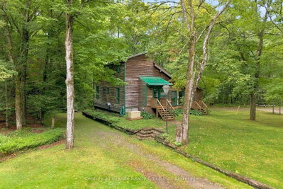 1131 Kanawa Lane • Algonquin Highlands, ON photo 2