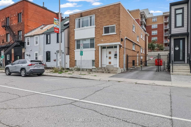 3 - 184 Murray Street