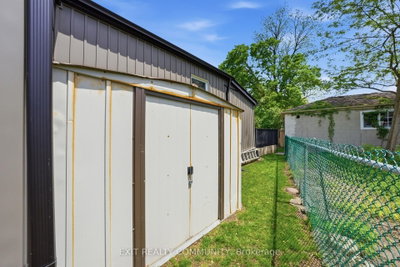 20 Wharncliffe Road S • London South, ON photo 6