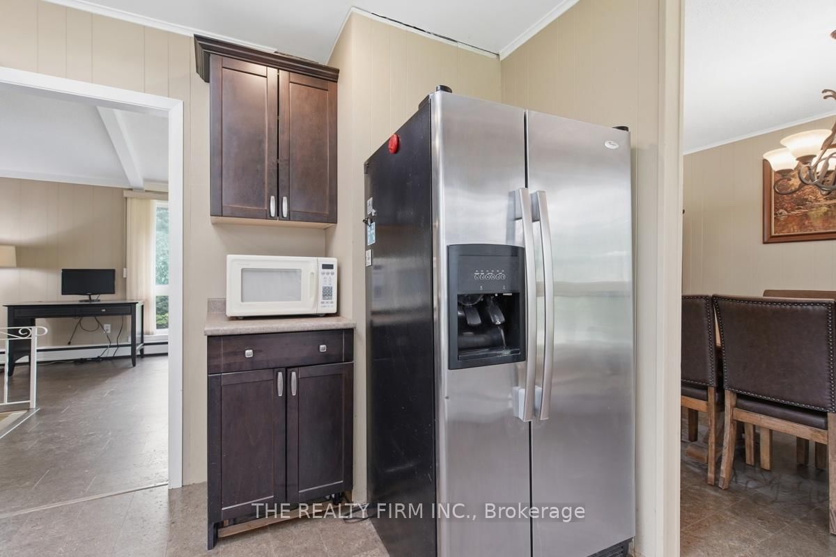 48 Lake Road • Lambton Shores, ON photo 27