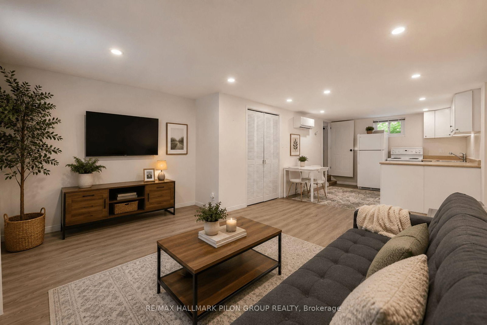 1290 St. Jean Street • Orleans, ON photo 18
