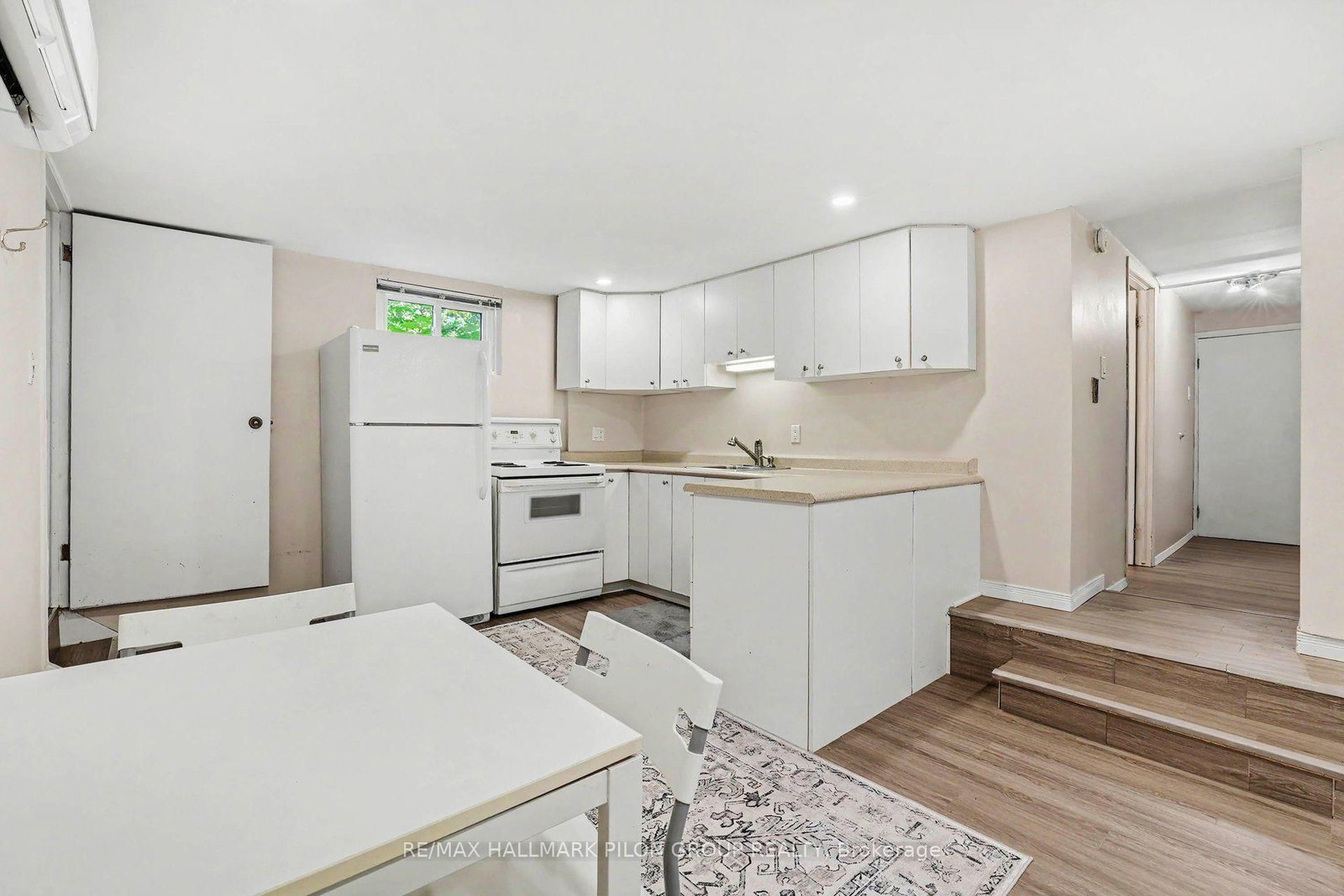 1290 St. Jean Street • Orleans, ON photo 19