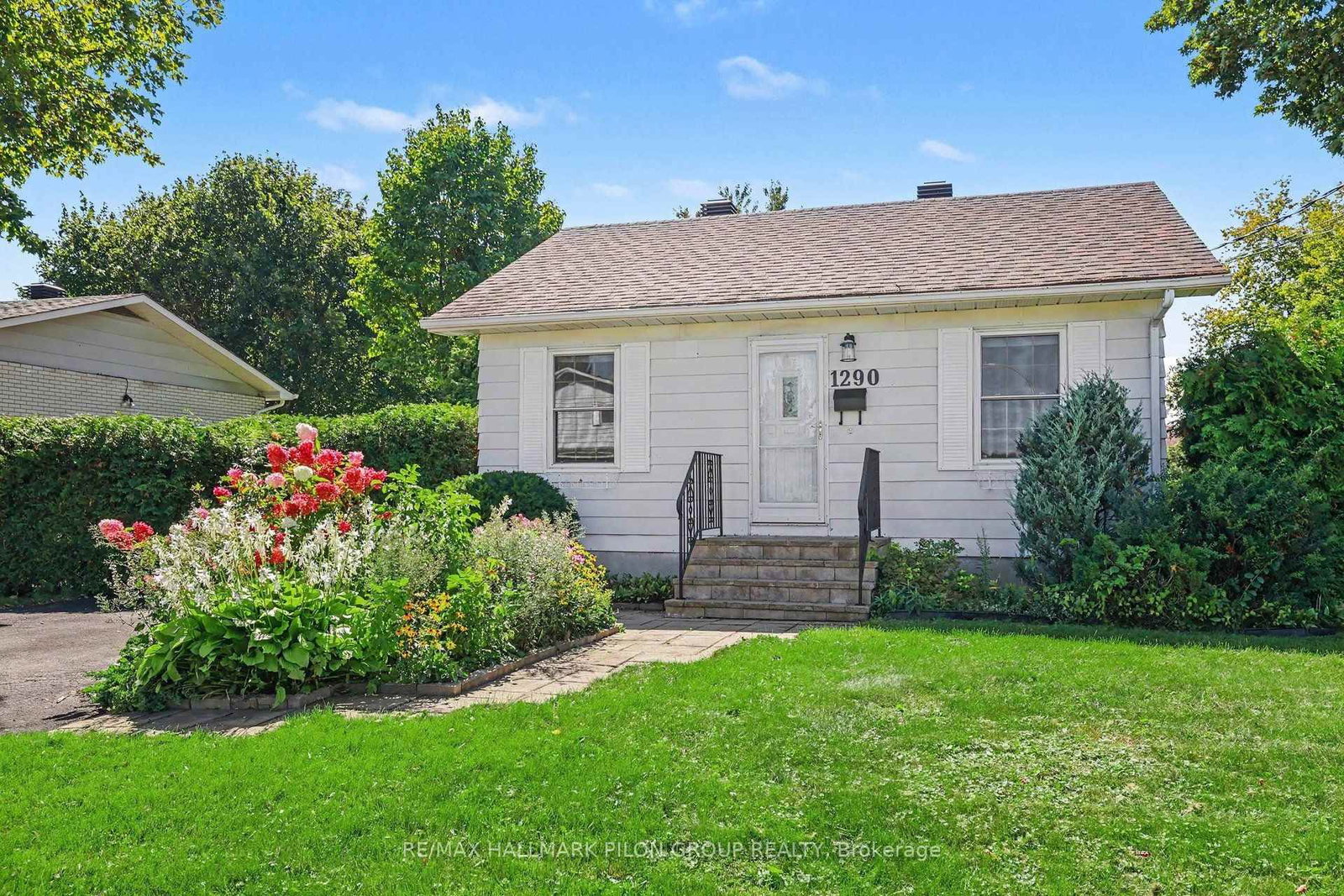 1290 St. Jean Street • Orleans, ON photo 2