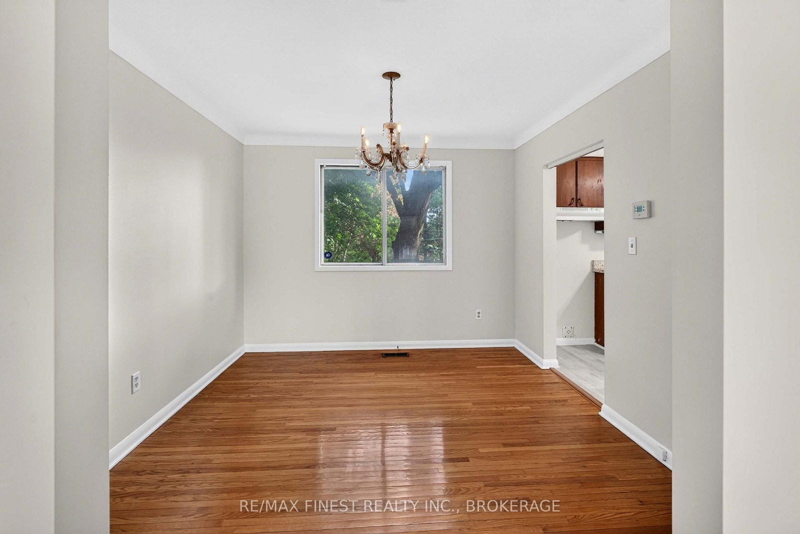 92 Cliff Crescent • Kingston, ON photo 13