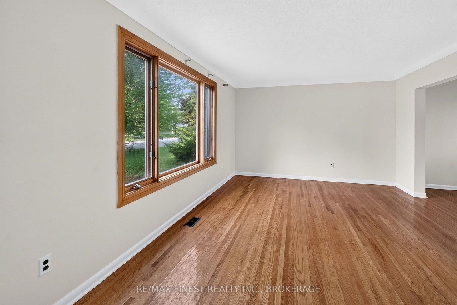 92 Cliff Crescent • Kingston, ON photo 17
