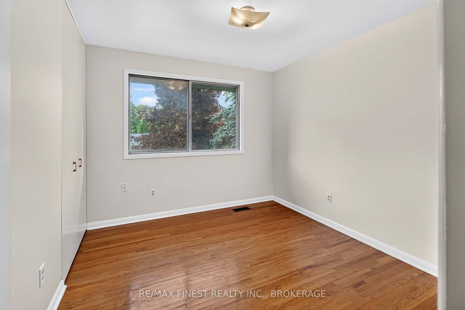 92 Cliff Crescent • Kingston, ON photo 24