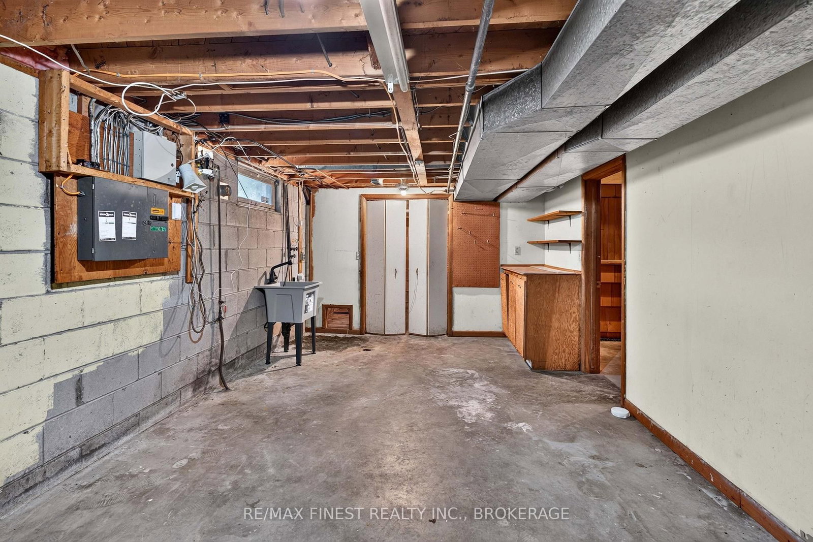 92 Cliff Crescent • Kingston, ON photo 34