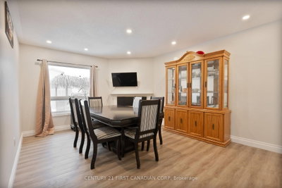 345 Banbury Crescent • London South, ON photo 9