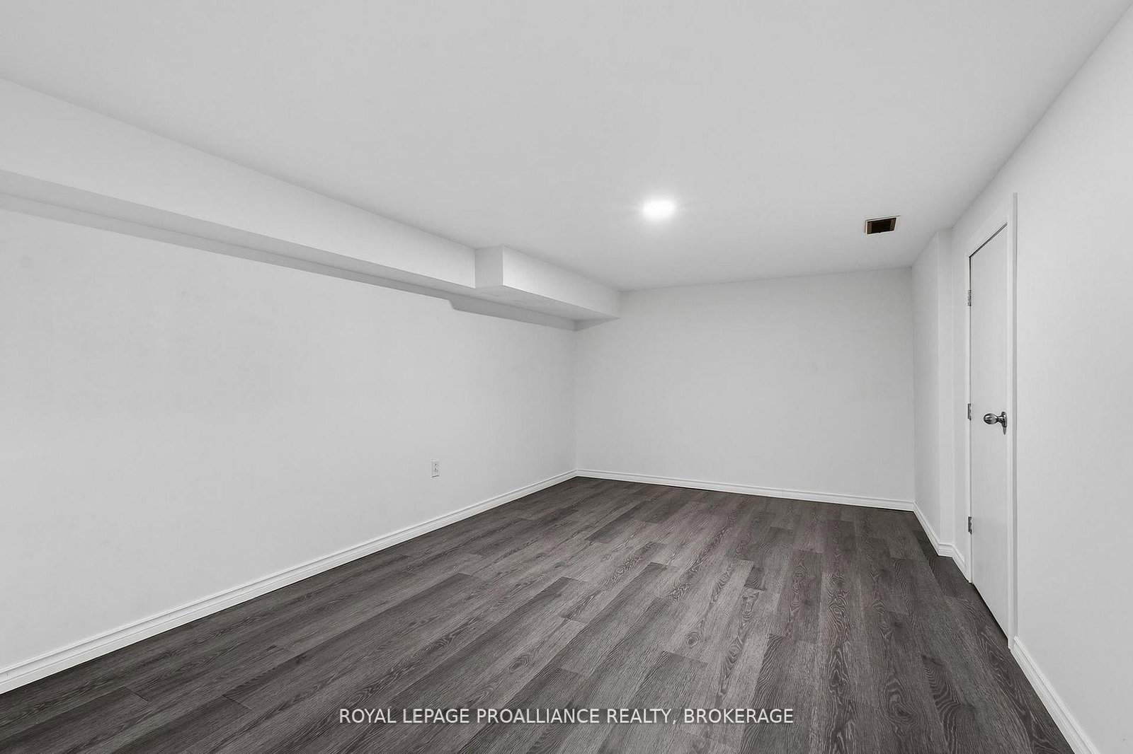 16 Grenadier Drive • Kingston, ON photo 27