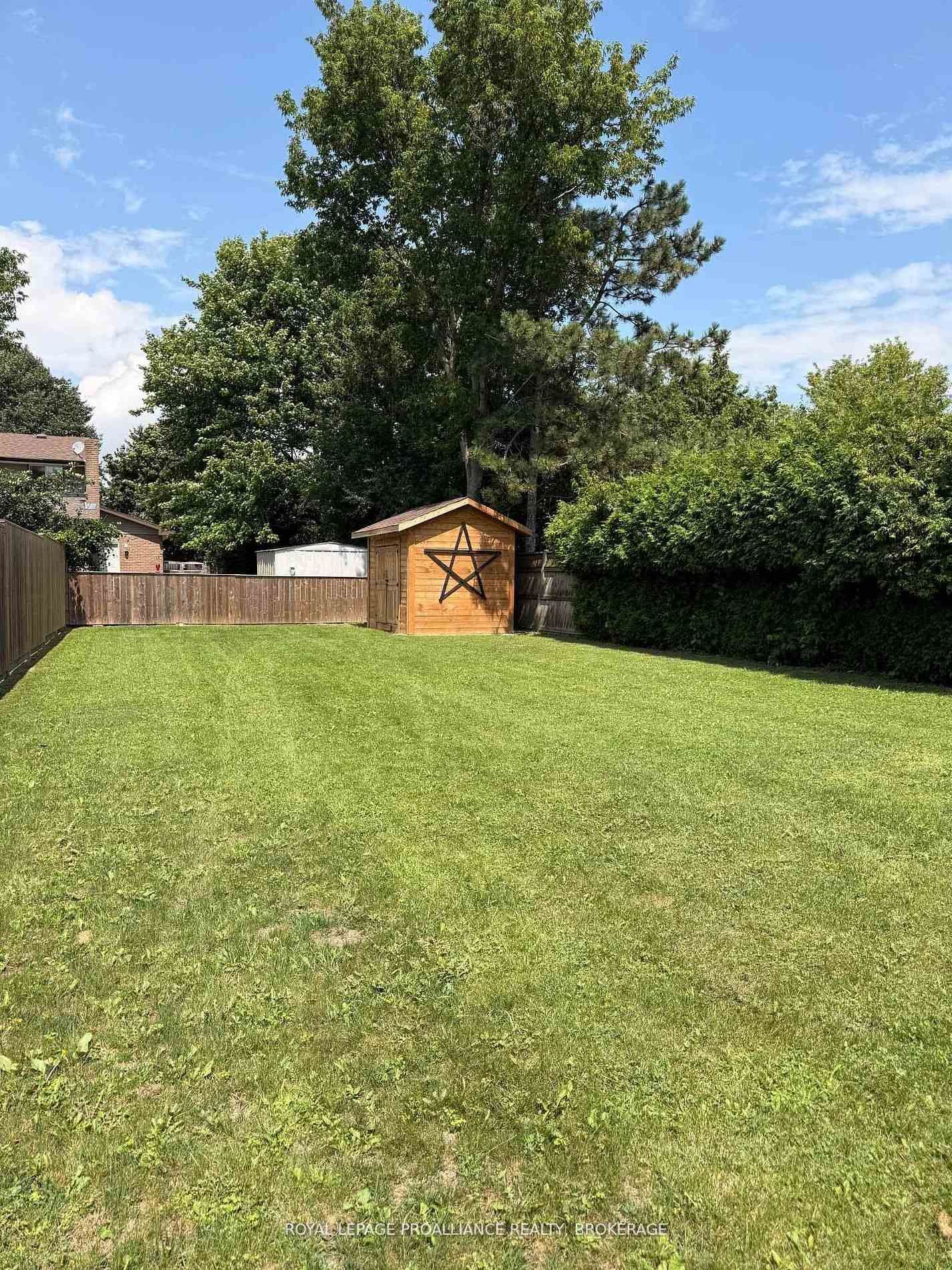 16 Grenadier Drive • Kingston, ON photo 31