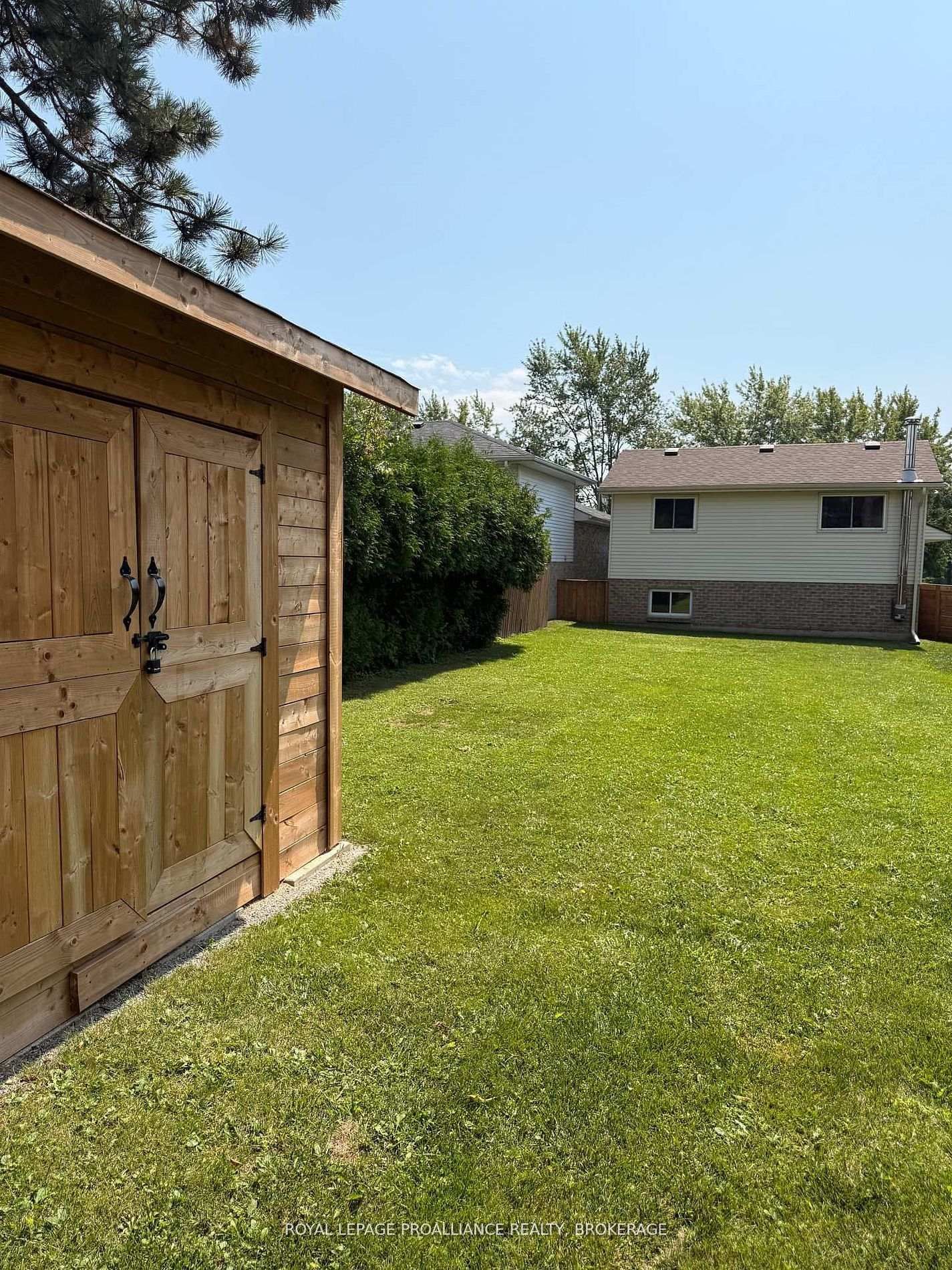 16 Grenadier Drive • Kingston, ON photo 32
