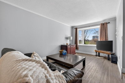 16 Grenadier Drive • Kingston, ON photo 8