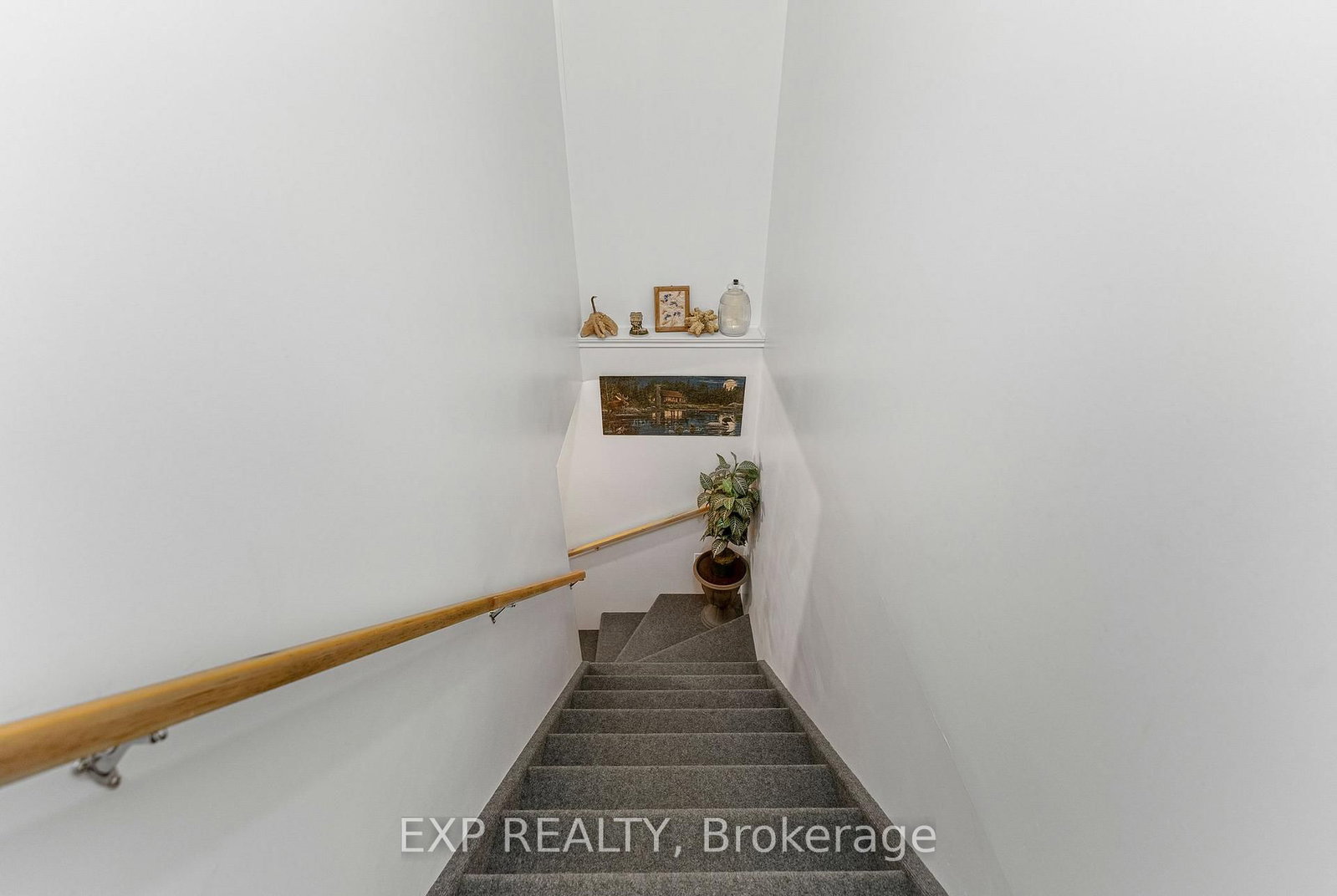 716 Cybulski Road • Barry's Bay, ON photo 25