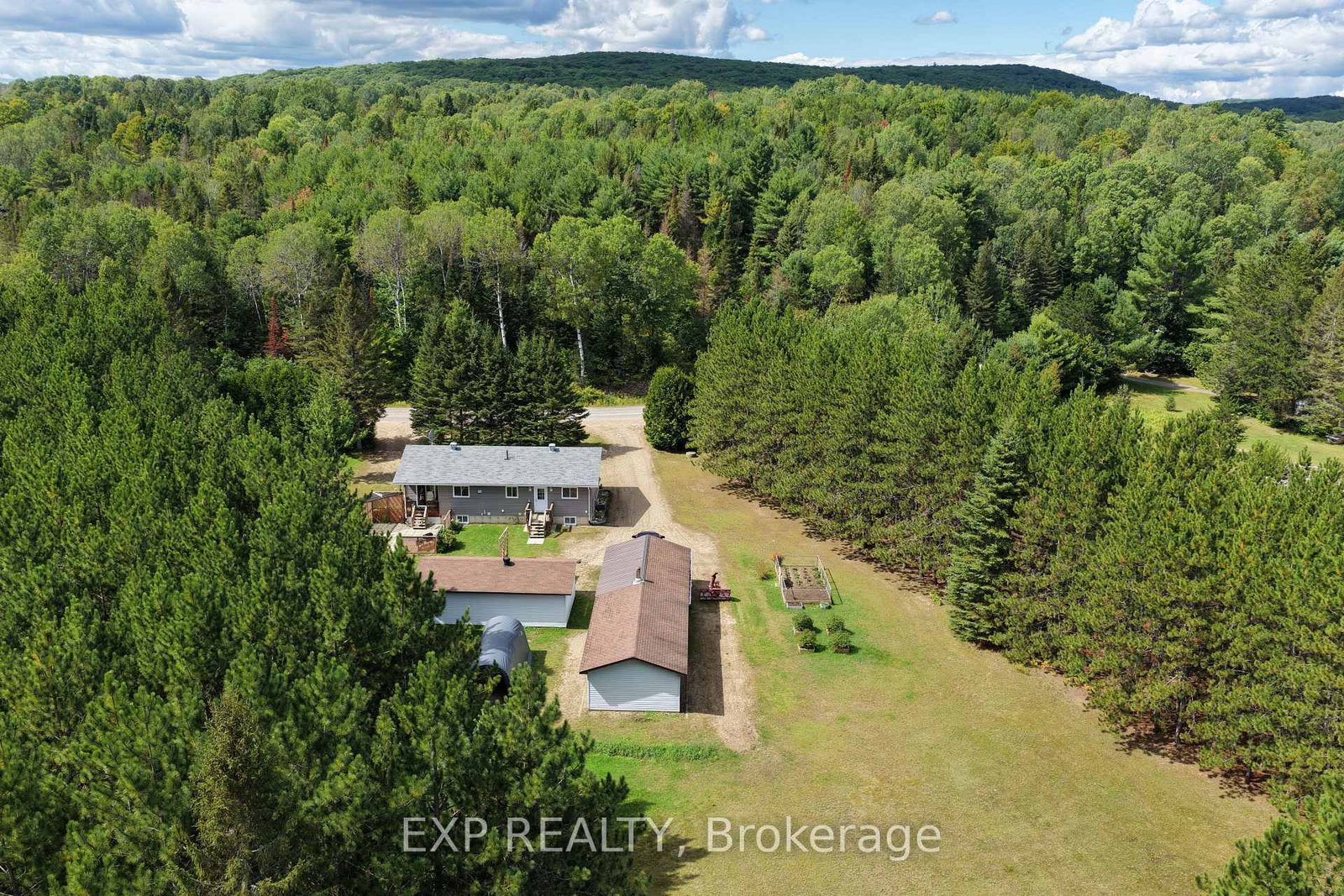 716 Cybulski Road • Barry's Bay, ON photo 40
