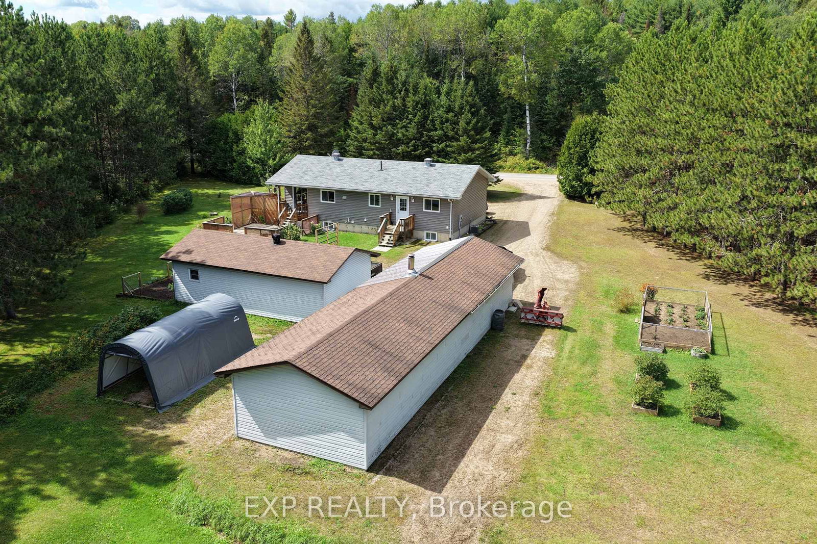 716 Cybulski Road • Barry's Bay, ON photo 41