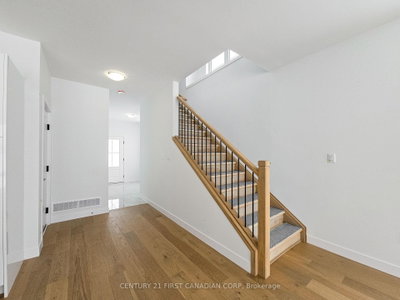 4251 Calhoun Way • London South, ON photo 5