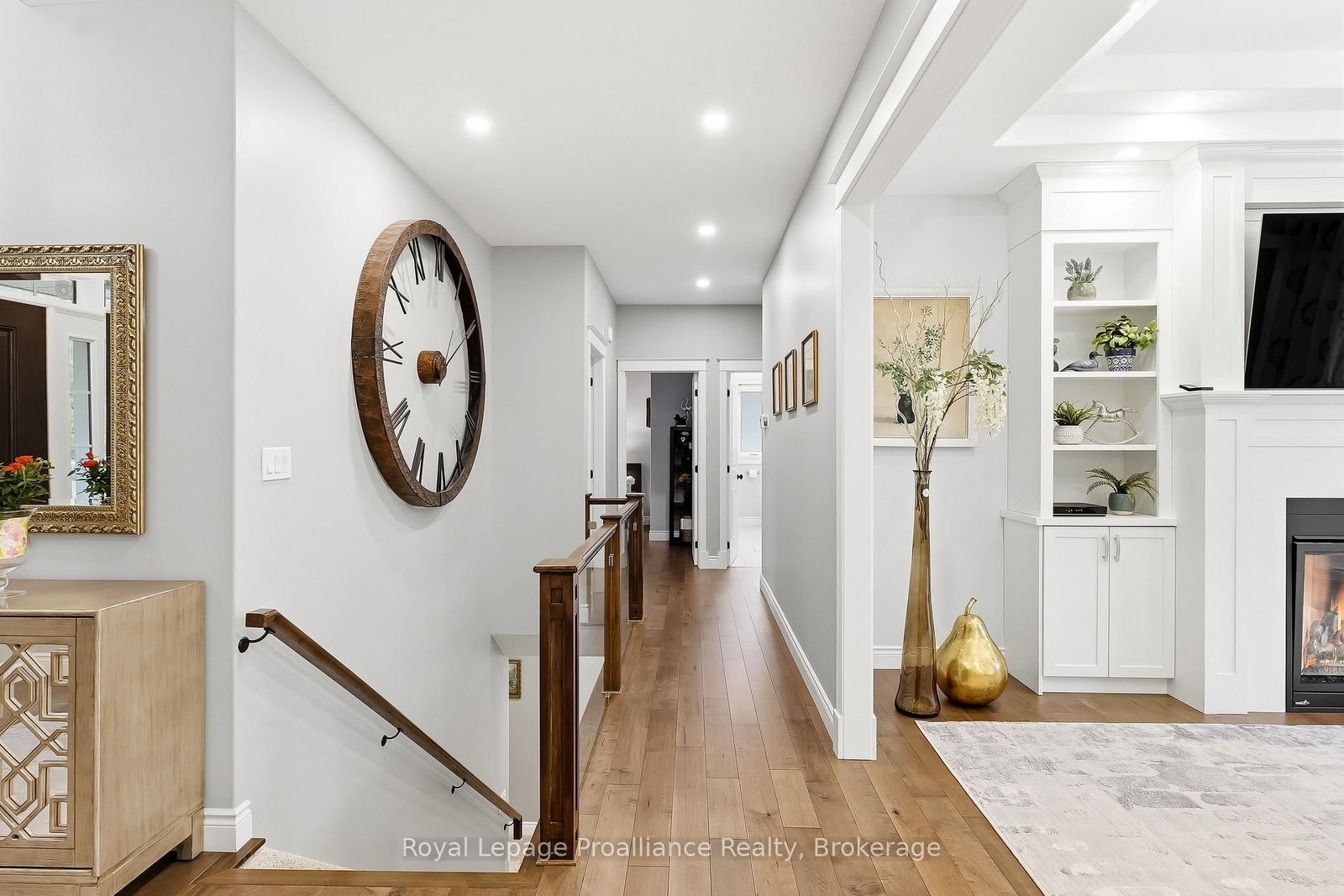 1 Cardinal Court • Quinte West, ON photo 18