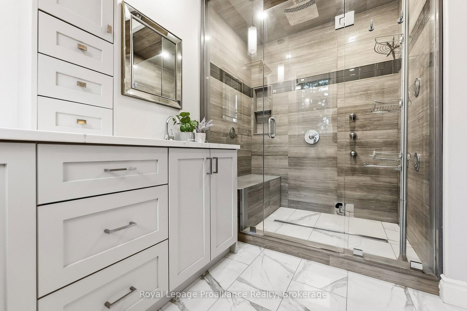 1 Cardinal Court • Quinte West, ON photo 23