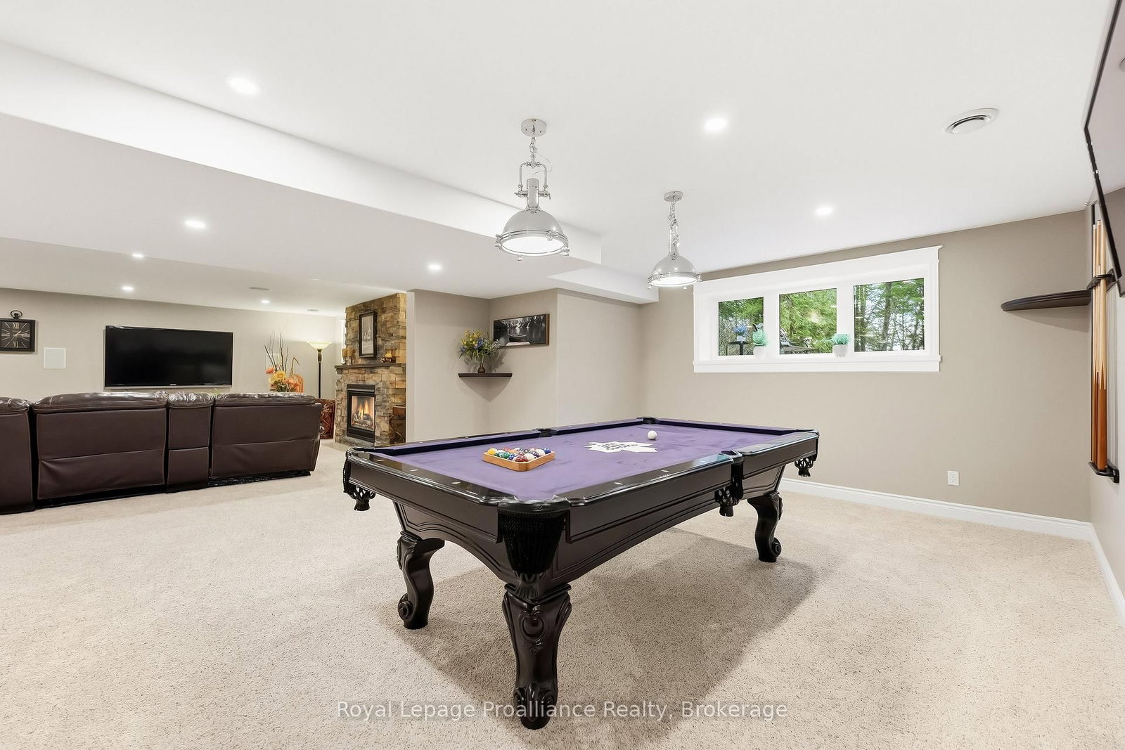 1 Cardinal Court • Quinte West, ON photo 34