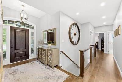1 Cardinal Court • Quinte West, ON photo 5