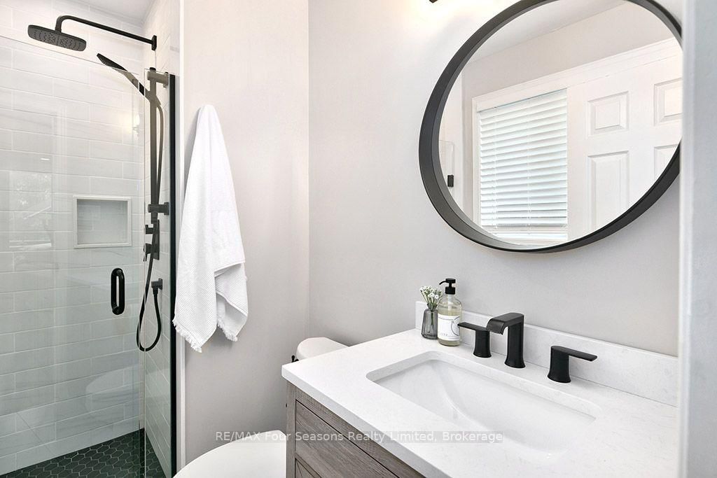 104 Laurie's Court • Blue Mountains, ON photo 9