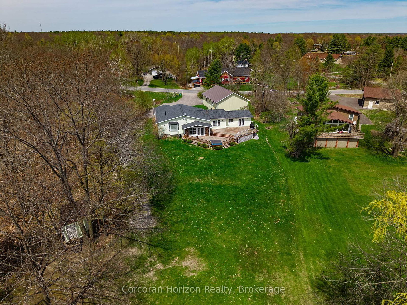 112 Heath Valley Trail • Georgian Bay, ON photo 6